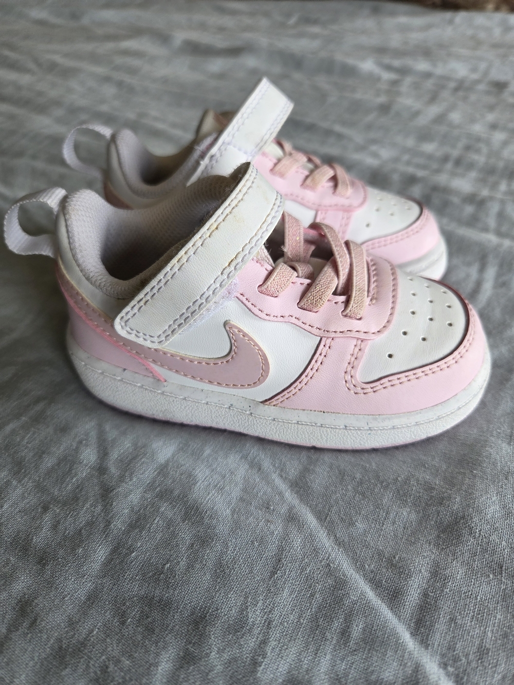 Nike | Kids Pink Court Borough Sneakers